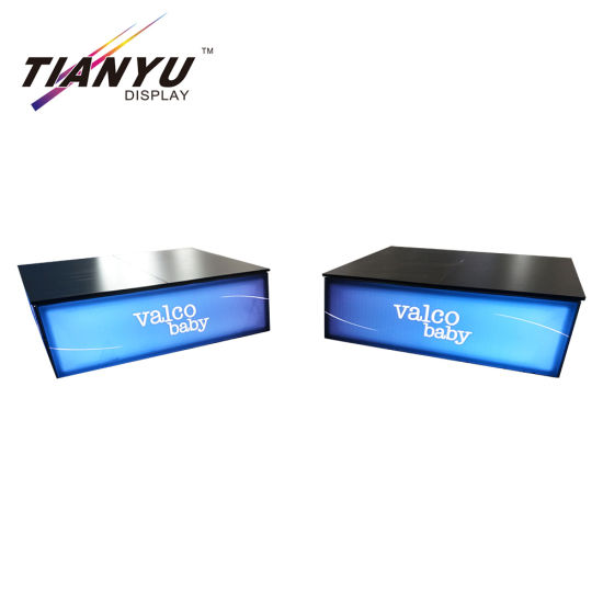 Exhibition Booth visualizzazione Design for Trade Show con Storage / Shelfves, Ganci